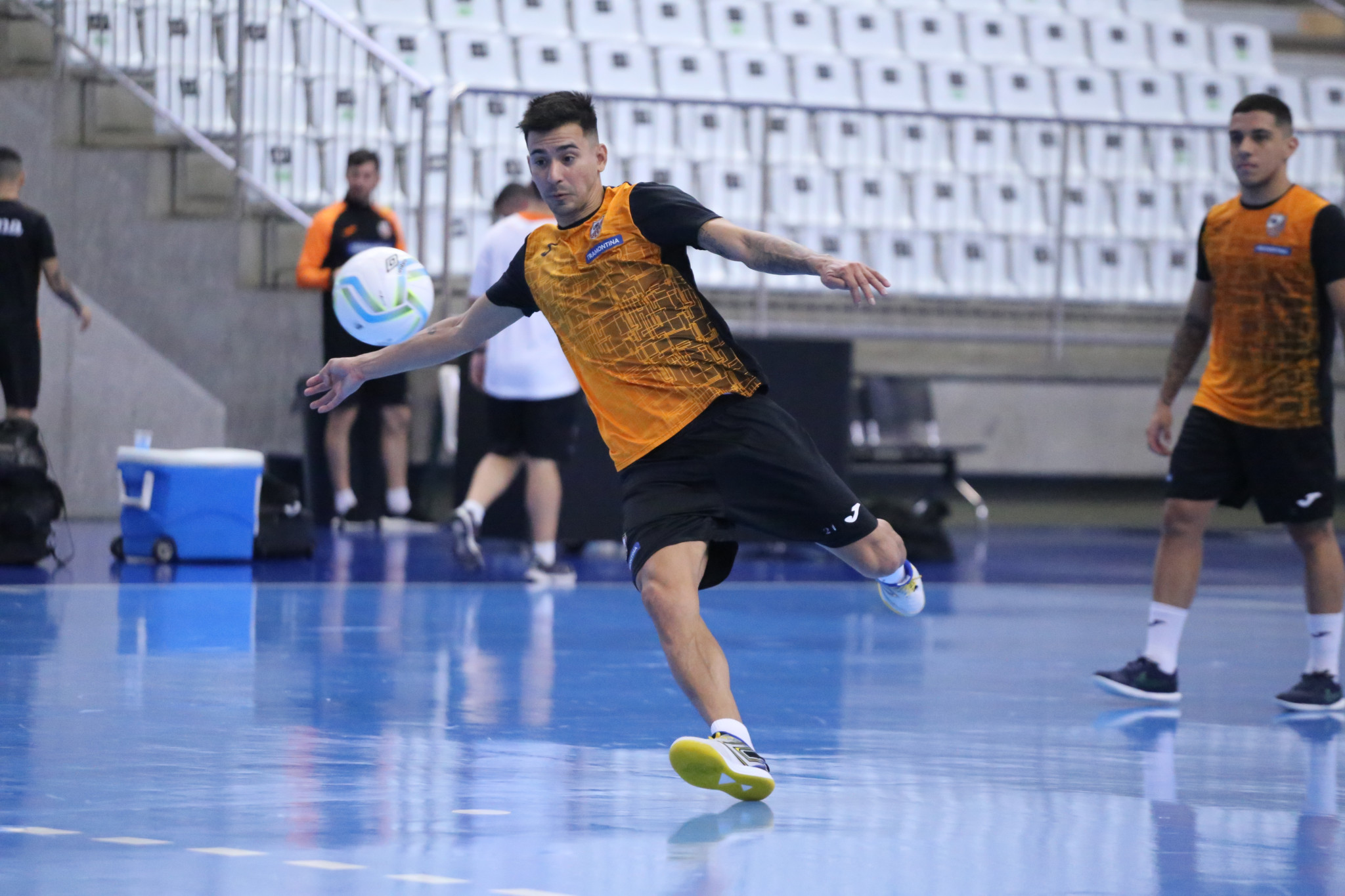 ACBF e Jaraguá se enfrentarão para o maior clássico do futsal nacional