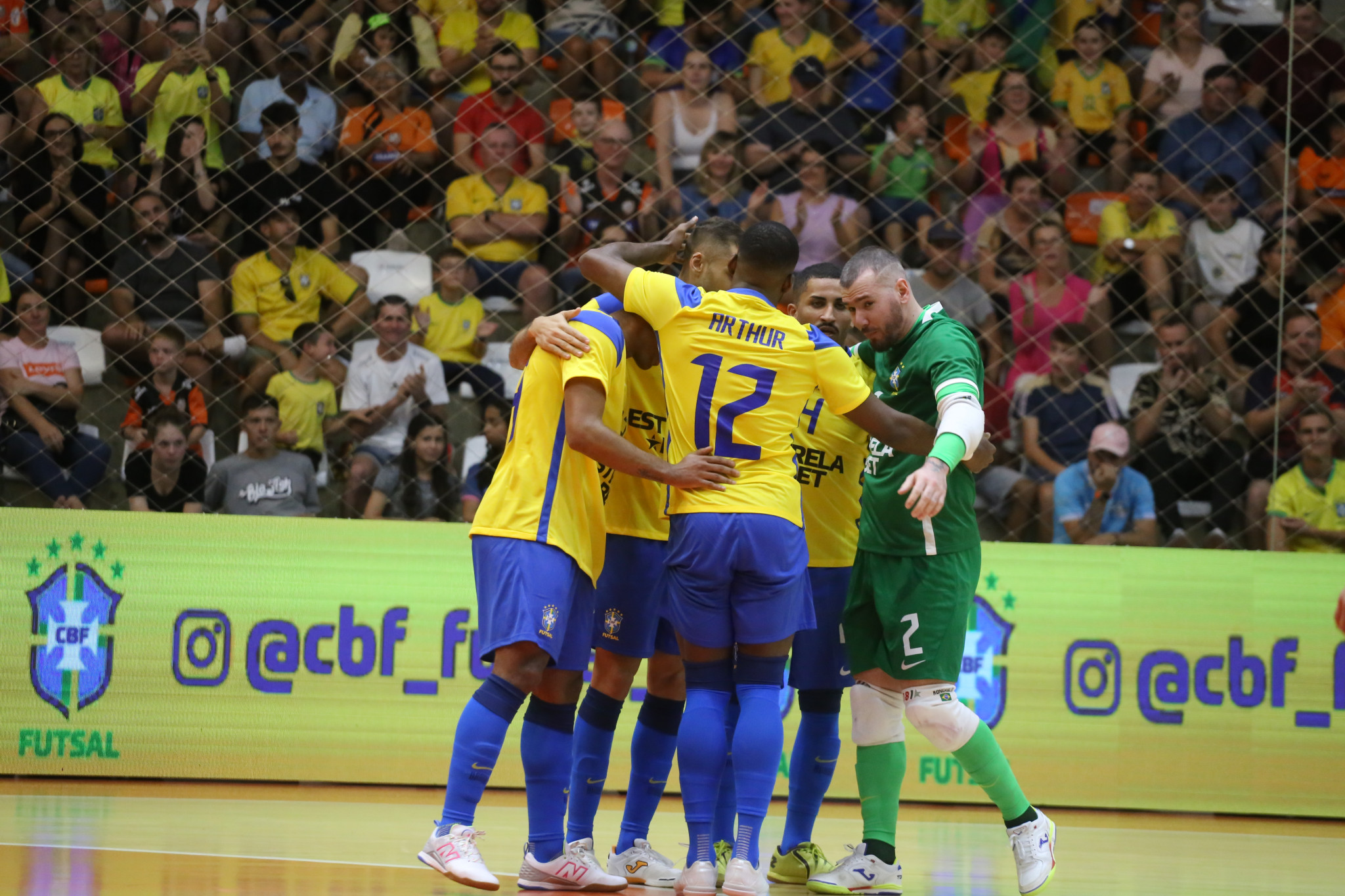 Conheça melhor os jogadores da Seleção Brasileira de Futsal que